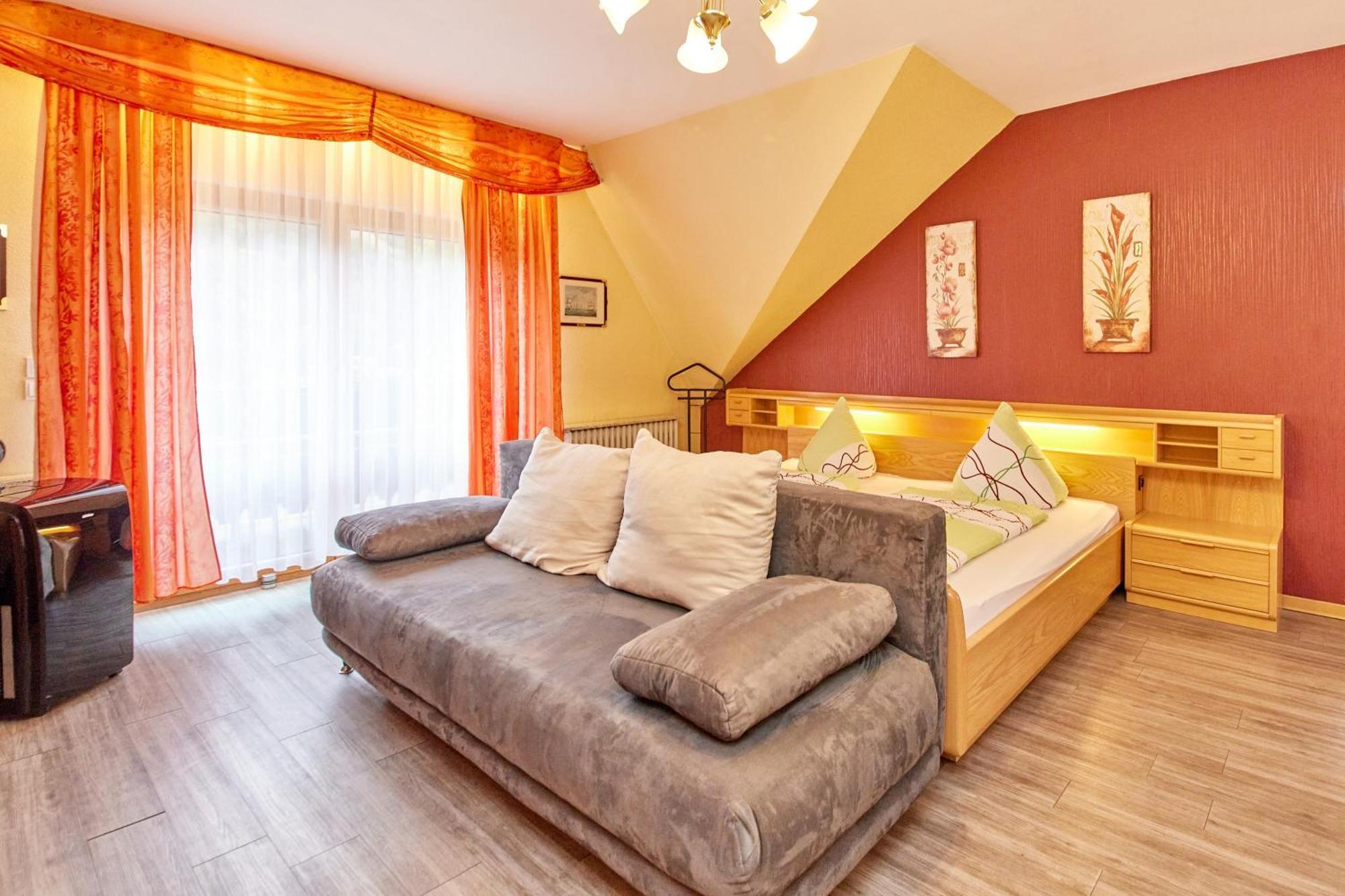 Cafe Rosi Hotel Bernkastel-Kues Eksteriør billede