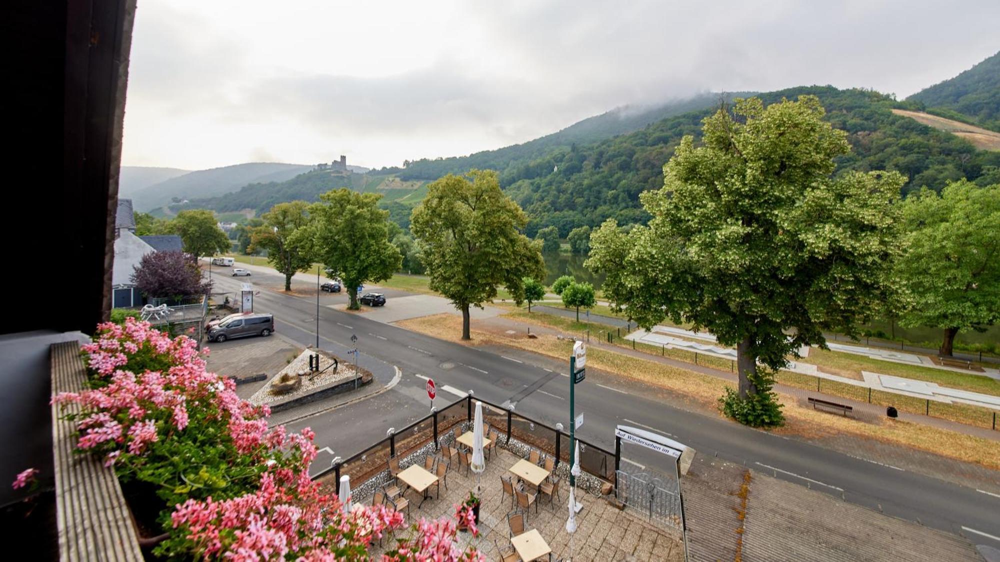 Cafe Rosi Hotel Bernkastel-Kues Eksteriør billede